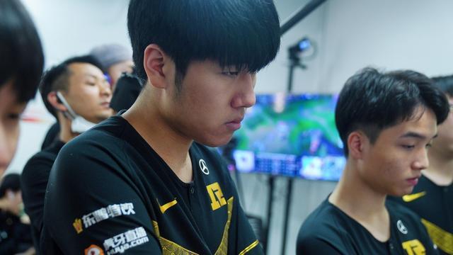 为首年票房 为首年票房